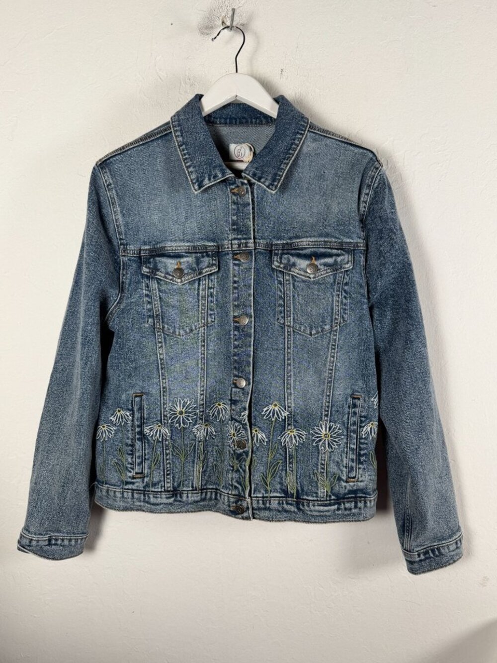 DW Women's Blue Denim Jean Jacket Embroidered Daisy Floral Button Front XL New